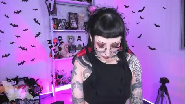 Image 7 of herinfernalmajesty Stream on Chaturbate on 1 month ago