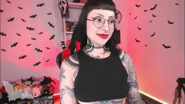 Image 2 of herinfernalmajesty Stream on Chaturbate on 1 month ago