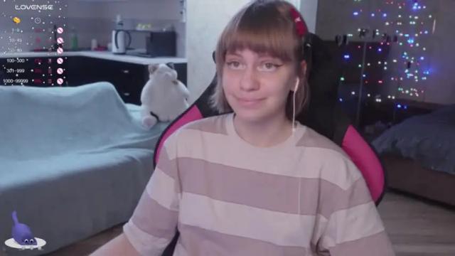 Image 3 of hermione_h Stream on Chaturbate on 15 months ago