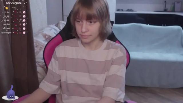 Image 2 of hermione_h Stream on Chaturbate on 15 months ago