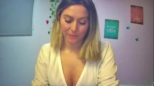 Image 3 of hestesiaxx Stream on Chaturbate on 1 month ago