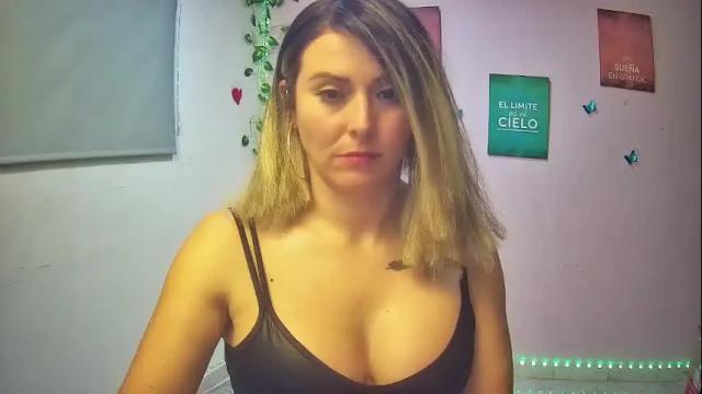 Image 4 of hestesiaxx Stream on Chaturbate on 4 months ago