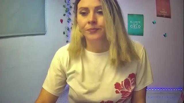 Image 2 of hestesiaxx Stream on Chaturbate on 4 months ago