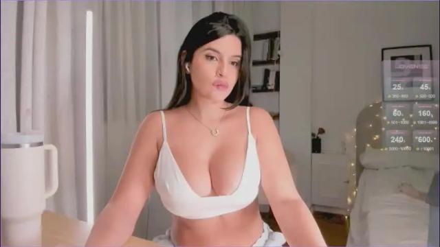 Image 12 of hevaenn Stream on Chaturbate on 11 days ago