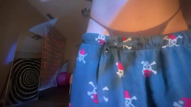 Image 11 of hexivu Stream on Chaturbate on 4 months ago