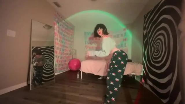 Image 2 of hexivu Stream on Chaturbate on 4 months ago