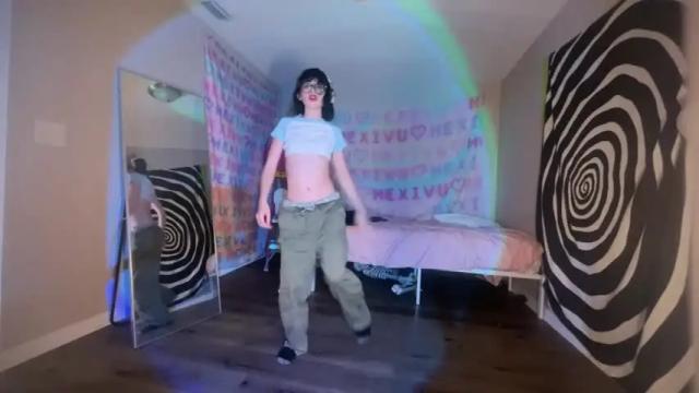 Image 2 of hexivu Stream on Chaturbate on 3 months ago