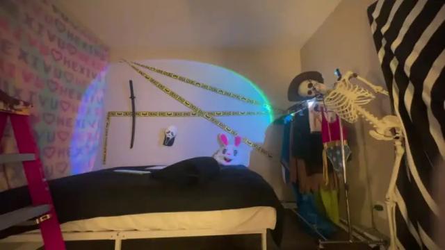Image 12 of hexivu Stream on Chaturbate on 2 months ago