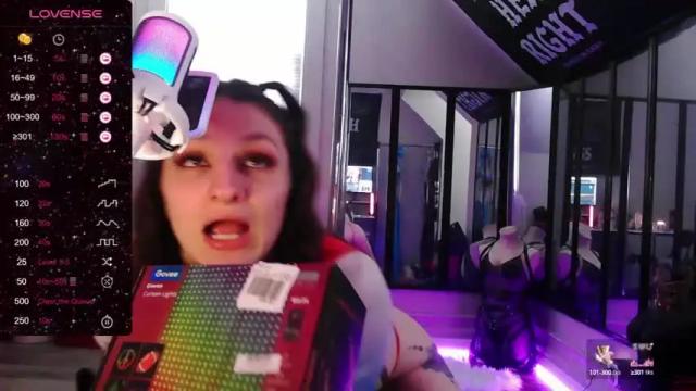 Image 8 of hey_hey314 Stream on Chaturbate on 19 months ago