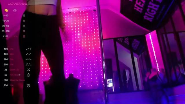 Image 4 of hey_hey314 Stream on Chaturbate on 19 months ago