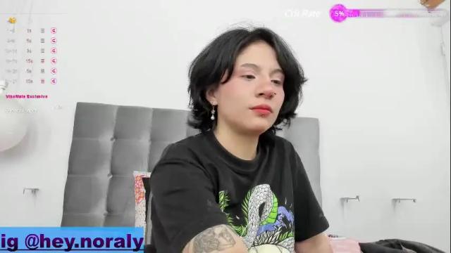 Image 2 of hey_noraly Stream on Chaturbate on 1 month ago