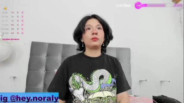 Image 4 of hey_noraly Stream on Chaturbate on 1 month ago