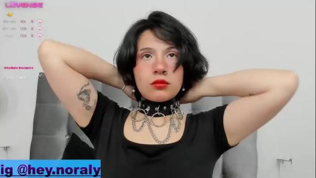 Image 2 of hey_noraly Stream on Chaturbate on 25 days ago