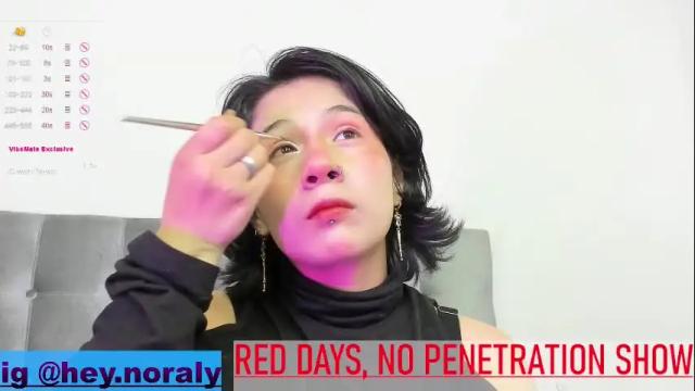Image 8 of hey_noraly Stream on Chaturbate on 11 days ago