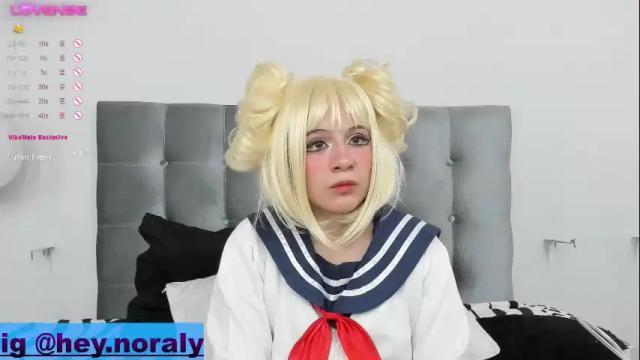 Image 11 of hey_noraly Stream on Chaturbate on 1 day ago