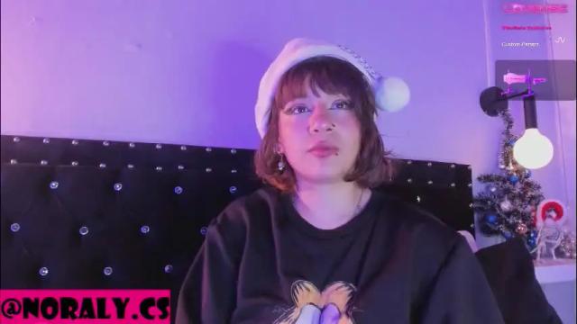 Image 8 of hey_noraly Stream on Chaturbate on 1 month ago