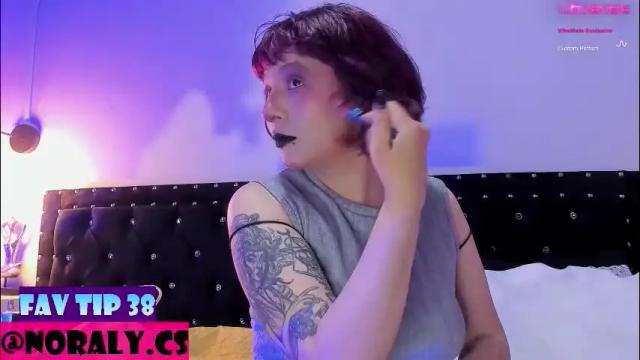 Image 6 of hey_noraly Stream on Chaturbate on 26 days ago