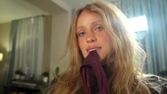 Image 8 of heybanan Stream on Chaturbate on 2 months ago