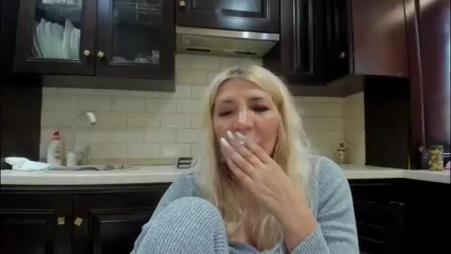 Image 12 of heyheygrey Stream on Chaturbate on 2 months ago