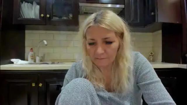 Image 4 of heyheygrey Stream on Chaturbate on 2 months ago