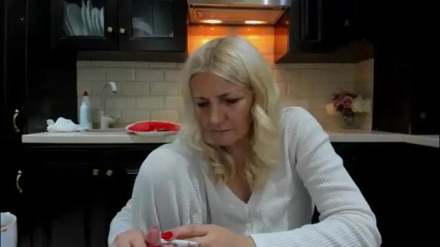 Image 3 of heyheygrey Stream on Chaturbate on 2 months ago