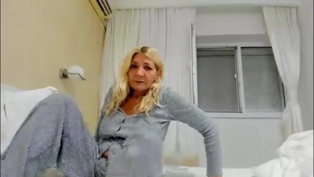 Image 2 of heyheygrey Stream on Chaturbate on 1 month ago