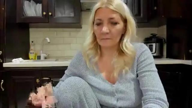 Image 10 of heyheygrey Stream on Chaturbate on 21 days ago