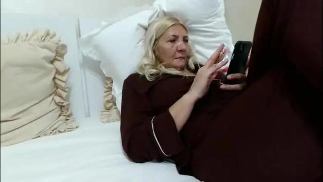 Image 8 of heyheygrey Stream on Chaturbate on 6 days ago