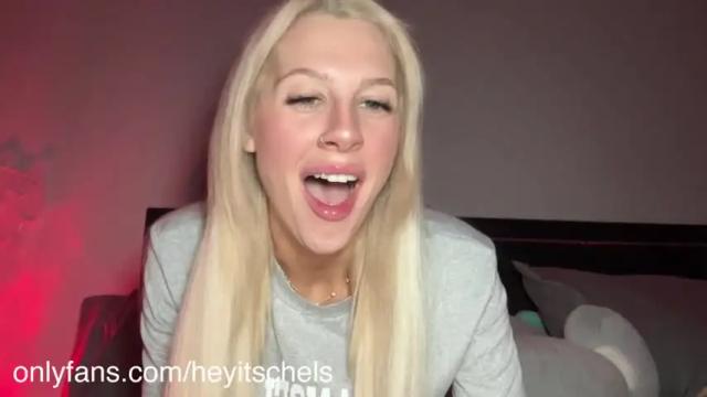 Image 3 of heyitschels Stream on Chaturbate on 13 months ago