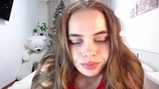 Image 7 of heyjulyhere Stream on Chaturbate on 22 months ago