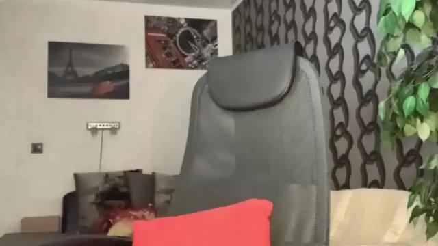 Image 4 of heyley_sativa Stream on Chaturbate on 22 months ago