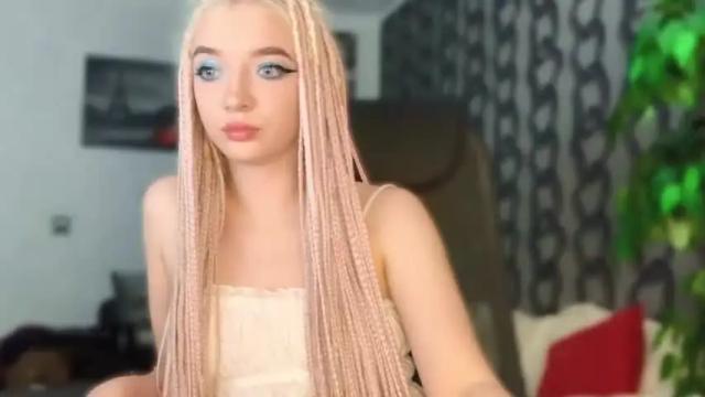 Image 8 of heyley_sativa Stream on Chaturbate on 22 months ago