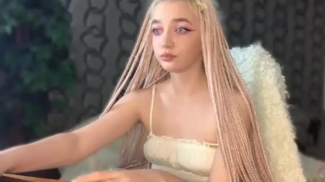 Image 4 of heyley_sativa Stream on Chaturbate on 22 months ago