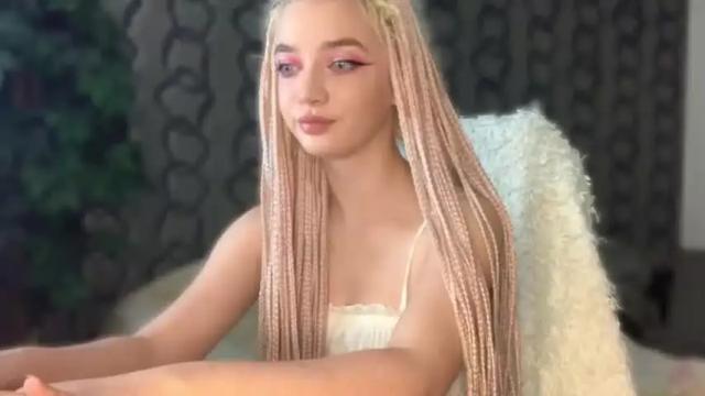 Image 6 of heyley_sativa Stream on Chaturbate on 22 months ago