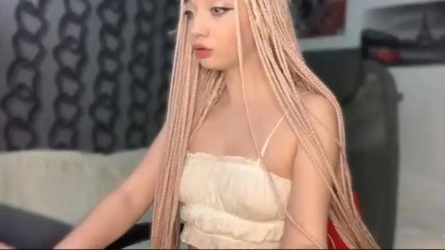 Image 3 of heyley_sativa Stream on Chaturbate on 21 months ago