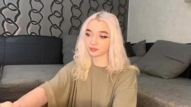 Image 12 of heyley_sativa Stream on Chaturbate on 20 months ago