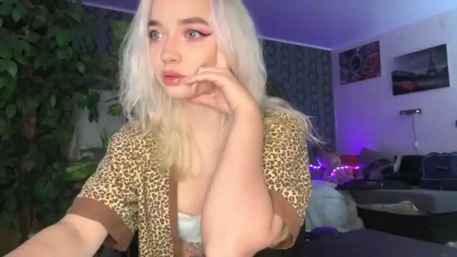 Thumbnail 2, heyley_sativa's Stream at Chaturbate, 19 months ago