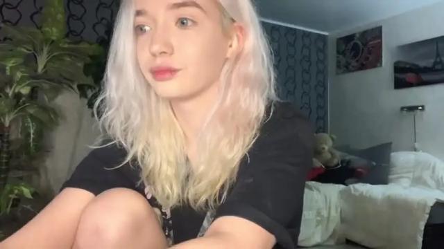 Image 11 of heyley_sativa Stream on Chaturbate on 19 months ago