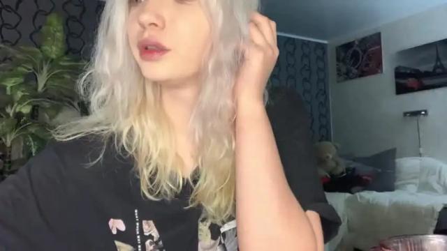 Image 2 of heyley_sativa Stream on Chaturbate on 19 months ago