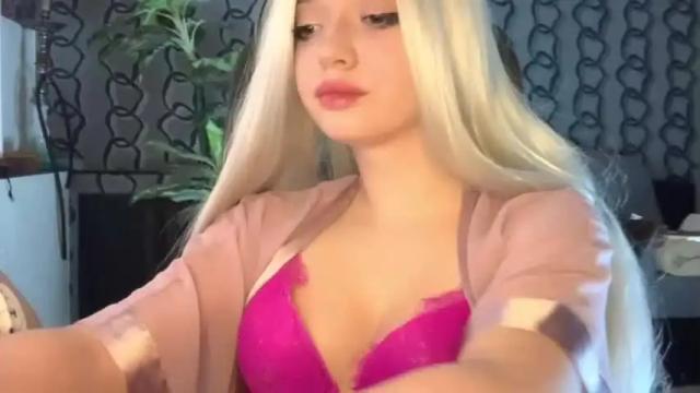 Image 6 of heyley_sativa Stream on Chaturbate on 16 months ago