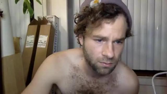 Image 10 of heytheretigers Stream on Chaturbate on 17 months ago