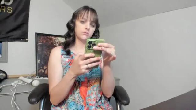 Image 4 of hi_cut_cutie Stream on Chaturbate on 2 months ago