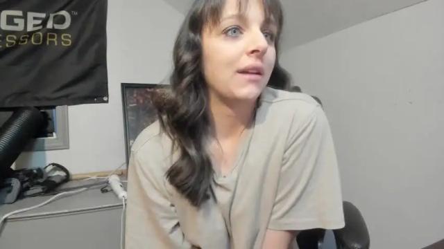 Image 3 of hi_cut_cutie Stream on Chaturbate on 2 months ago