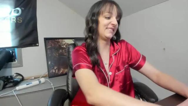 Image 6 of hi_cut_cutie Stream on Chaturbate on 2 months ago