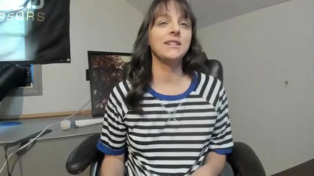 Image 3 of hi_cut_cutie Stream on Chaturbate on 2 months ago