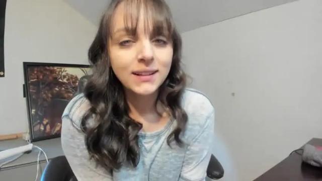 Image 2 of hi_cut_cutie Stream on Chaturbate on 1 month ago