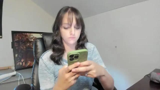 Image 4 of hi_cut_cutie Stream on Chaturbate on 1 month ago