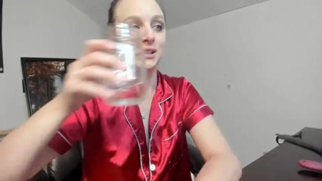 Image 10 of hi_cut_cutie Stream on Chaturbate on 1 month ago