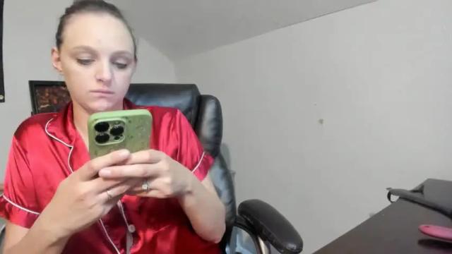 Thumbnail 3, hi_cut_cutie's Stream at Chaturbate, 1 month ago