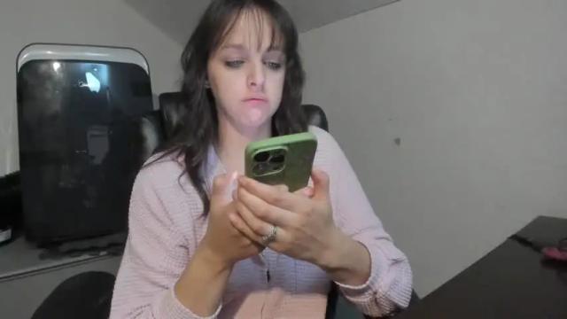 Image 12 of hi_cut_cutie Stream on Chaturbate on 29 days ago